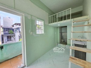 cho thuê phòng trọ gác cao, ban công, cửa sổ, gần chợ bàn cờ, bệnh viện từ dũ, vòng xoay lý tái tổ