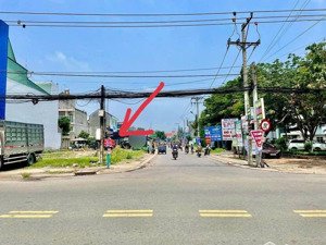cần bán lô góc ngay thị trấn long thành, đồng nai. giá 2ty5, 206m2. full thổ cư. sổ hồng riêng