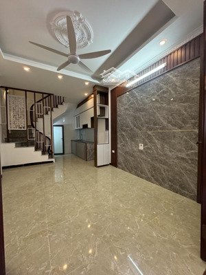 siêu phẩm nhà mới ô tô đỗ cửa sát phố bát khối cự khối long biên