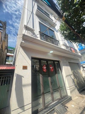 cực phẩm nhà 4 tầng lô góc- mặt ngõ 52 miếu hai xã ô tô vào tận cửa.