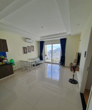 cho thuê căn hộ 1pn tầng cao, view biển