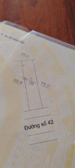 cần bán gấp lô đất mặt tiền đường số 42 khu tđc phú chánh b , kế bên công viên giá tốt
