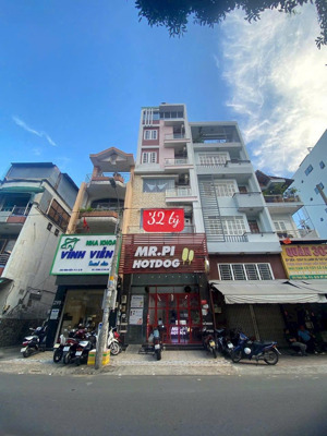 - siêu phẩm nhà hiếm mt nhà đường vĩnh viễn quận 10 gần đh kinh tế. kc 7 tầng + tháng máy chỉ 32 tỷ
