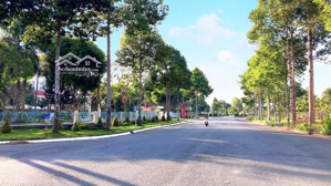 bán nhanh nền đường 25m giá chỉ 2.6 tỷ đã có sổ hồng kdc ngân thuận