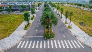 cần bán lô 80m2 tại kdc 6b t30, phạm hùng, bình hưng, bình chánh, giá chỉ 2tỷ2 mà nằm ở vị trí đẹp.