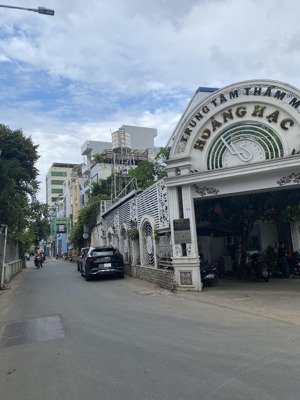 bán nhà mt tân canh, p.1, q. tân bình. dt: 4 x 19m vuông vức gồm t,l giá 17 tỷ gần nguyễn văn trỗi