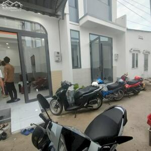 Bán căn nhà ngay chợ cái chanh giá bán nhà dưới 2 tỷ