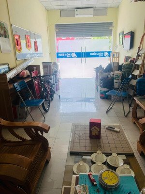 bán nhà cấp 4 mặt đường hoàng văn thụ, p hữu nghị, tp hoà bình