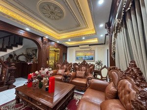 siêu lô góc -- trục chính luxury -- nhà hoàn thiện quá đẹp -- kinh doanh đỉnh
