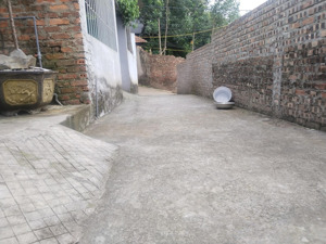 2.7 tỷ có 90 đất thị trấn chúc sơn . lh 0962528585