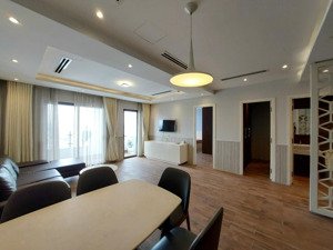 cần bán căn hộ horizon tower dt 125m2, 3pn, 2wc, có bancon, sh chính chủ. giá bán: 7,3 tỷ còn tl
