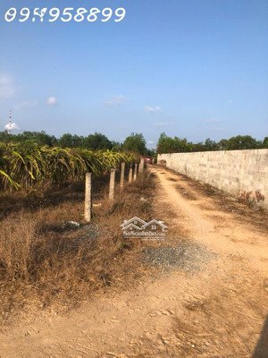 bán gấp 1000m2 đất lô 2 hùng vuong - tân tiến - tx lagi giá rẻ 1.3 tỷ gần biển tam tân