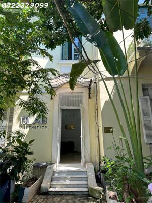 Bán nhà biệt thự khu tập thể 68 Trần Hưng Đạo, Hoàn Kiếm, Hà Nội, DT 26,5m2, giá 18 tỷ