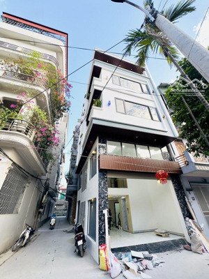 chính chủ bán căn góc 6 tầng thang máy phân lô cán bộ trung tâm thanh trì chỉ 11.5 tỷ