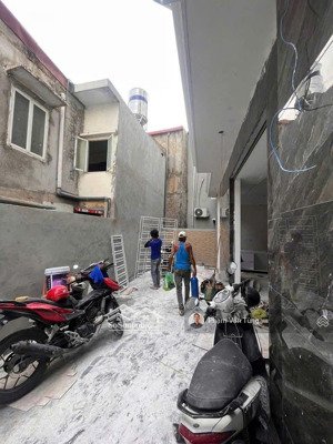 bán nhà xây mới độc lập khu vực trần nguyên hãn,hải phòng
