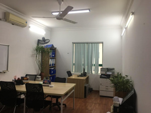 cho thuê căn hộ 408, tòa nhà 17t4, đường hoàng đạo thúy, hà nội