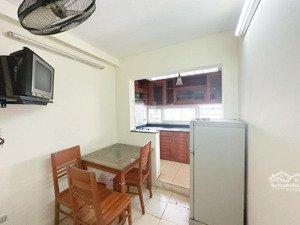 tập thể đội cấn-tầng 3-lô góc-nhà đẹp thoáng mát sáng-ô tô đỗ-an ninh- dân trí cao