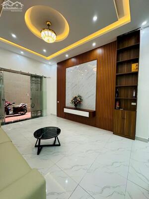 Cho thuê nhà 302 Văn Cao đi thông 139 Ngô Gia Tự