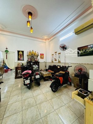 siêu ngộp giảm lần n khu vip bàu cát dt: 5,4x15 chỉ 9.8 tỷ