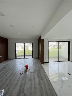 cho thuê nhà phố liền kề hà đô q10 5.5m x 16m, 4 lầu, 50tr làm vp cty, thẩm mỹ, spa, nha khoa, ở