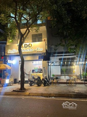 nhà mặt tiền phạm văn đồng,xd 22 m2,3 tầng+sân kinh doanh 18m2, view đẹp, nhiều tiện ích.