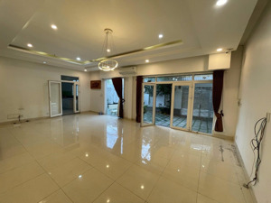 cho thuê văn phòng đẹp, có sân rộng, 8 triệu, 125m2 tại lê văn lương, xã phước kiển, nhà bè, hcm