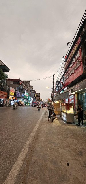 bán đất tại phố xốm, 40m2, 5,35 tỷ, view đẹp, tặng nhà c4! ngay đh đại nam(150m).