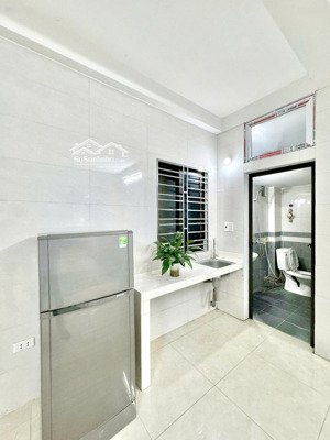 ccmn giá rẻ cầu diễn ngay mặt đường