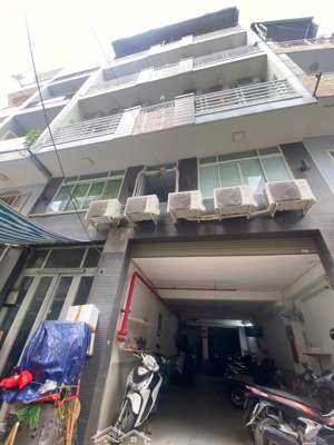 căn hộ dịch vụ 23 phòng 7x15m có pccc ngay 3 tháng 2, q10, thu 100tr/th, giá 20 tỷ