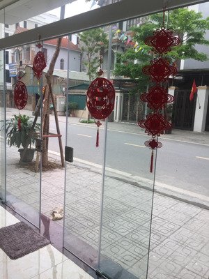cho thuê nhà mặt ô tô tránh, kinh doanh. dt 46m, thông sàn 3 tầng, mặt 6,5m giá 13 triệu.