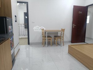 chính chủ cho thuê ccmn - gần bx mỹ đình - pccc đầy đủ.
