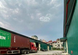 cho thuê kho 340m2 ngay tân xuân, bắc từ liêm, cách đường phạm văn đồng 1km lh 0941165994