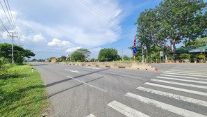 cần bán 1,4 ha (có 360m2 thổ cư) đất 2 mặt tiền ql1a vị trí đắc địa giá ngộp - lh zalo 034 430 6879