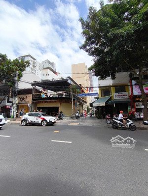 hiếm có khó tìm, căn góc 2 mặt tiền đường nguyễn thiện thuật, nha trang. ngay trung tâm phố tây