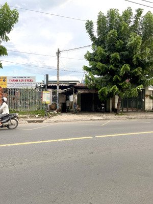 bán nhà mặt tiền nguyễn văn bứa . khu mua bán sầm uất. 277m2. có dòng tiền 30tr/tháng . giá : 12 tỷ