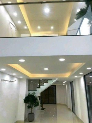 bán nhà mtkd đường cửu long q.10, dt : 7m x 25m, h+5 lầu, hđt : 100tr/tháng, giá : 39 tỷ tl