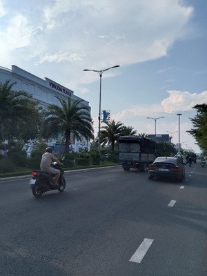 siêu phẩm lô biệt thự 399m2 - mt đại lộ hùng vương, trung tâm sầm uất bậc nhất tp tuy hoà, phú yên