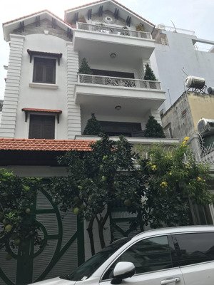 hai mặt tiền ngay công viên lê thị riêng phường 15 quận 10 (dt 7x20m) 1 hầm 6 tầng tiện ở liền