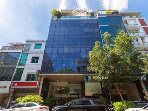 chỉ 325 triệu/m2. sở hữu tòa nhà mt quận 1... 1 hầm - 11 tầng. cn 660m2... dts 4.500m2... hđt 1 tỷ