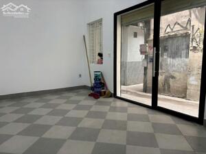 Cho thuê nhà ngõ Bà Triệu, Hai Bà Trưng 3 tầng x 35m2, 2 ngủ, 2 vệ sinh, 13 Triệu/th