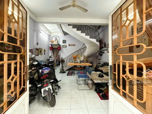 chính chủ gấp bán mặt tiền lê lợi, p4, gò vấp cn=208.4m2. (7x26).nở hậu 9m- 3tầng. chỉ 40 tỷ tl