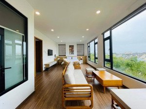 cho thuê khách sạn mặt tiền 52 phù đổng thiên vương, đà lạt.