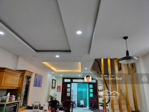 bán nhà đẹp 3 tầng ở đường phạm văn bạch - tân sơn _ dt: 5x17m, thiết kế hiện đại, gần mặt tiền