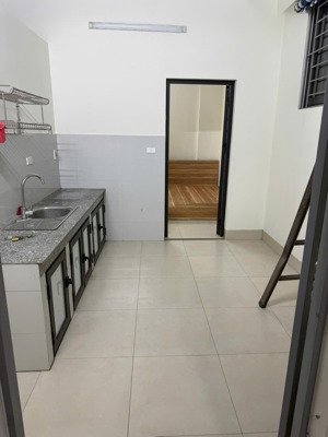cho thuê phòng trọ tầng 5, phố nam dư, p. lĩnh nam, hoàng mai, hà nội
