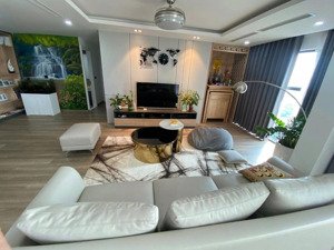 căn hộ thang máy riêng ecopark