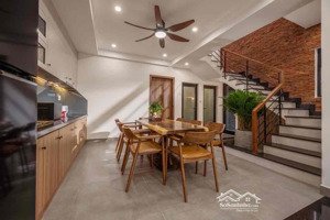 villa hồ bơi riêng, khai thác ngay, cách bãi tắm mỹ khê chỉ vài bước