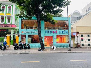 ngang lớn 10m, vỉa hè rộng số 356 lê văn sỹ, quận tân bình
