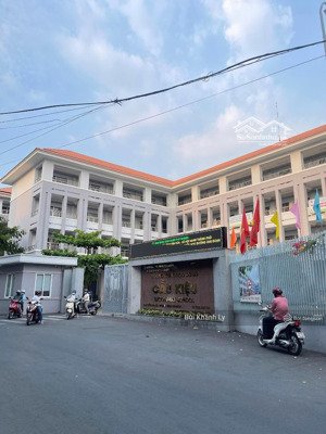 bán nhà phú nhuận - phan xích long- 70m2 - 3 tầng - sẵn dòng tiền cho thuê - gần bv hoàn mỹ