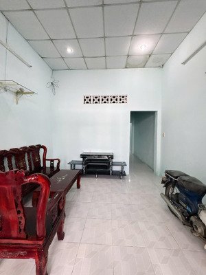 chính chủ cho thuê nhà nguyên căn 100m2 gần chợ xuân thới thượng, hóc môn