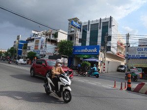 chdv 12 phòng - dt: 10x22 - đường xe tải thông nguyễn ảnh thủ - 25m ra tô ký - giáp quận 12.